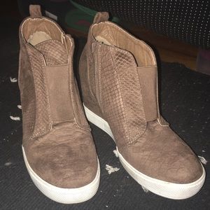 Beast Fashion wedge sneakers size 10